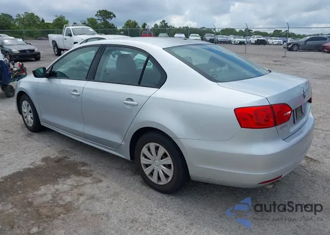 2014 Volkswagen Jetta 2.0L S из США, поврежденный, VIN 3VW2K7AJXEM251600